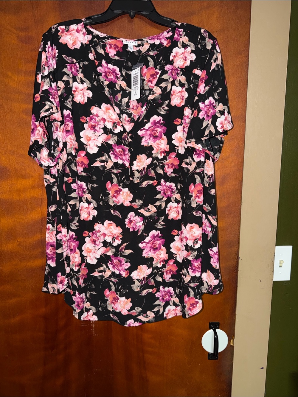 Floral V-Neck Short Sleeve Top - Black with Pink Floral flutter sleeve